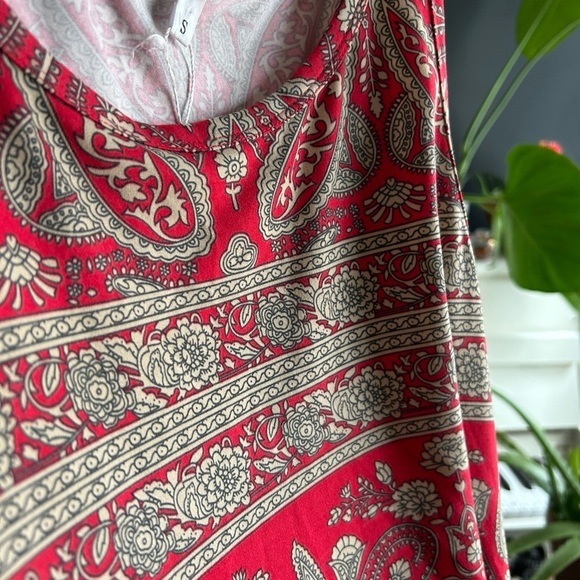 Paisley Red Sleeveless Dress w Pockets - Picture 5 of 15